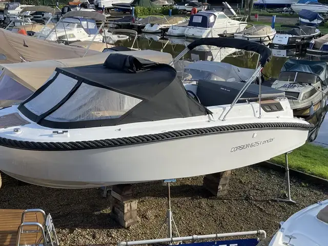 Corsiva 625 Tender