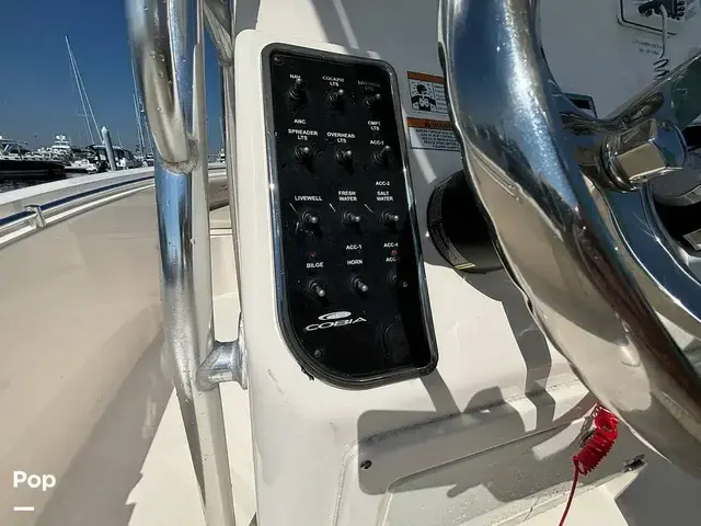 Cobia Boats 237 CC