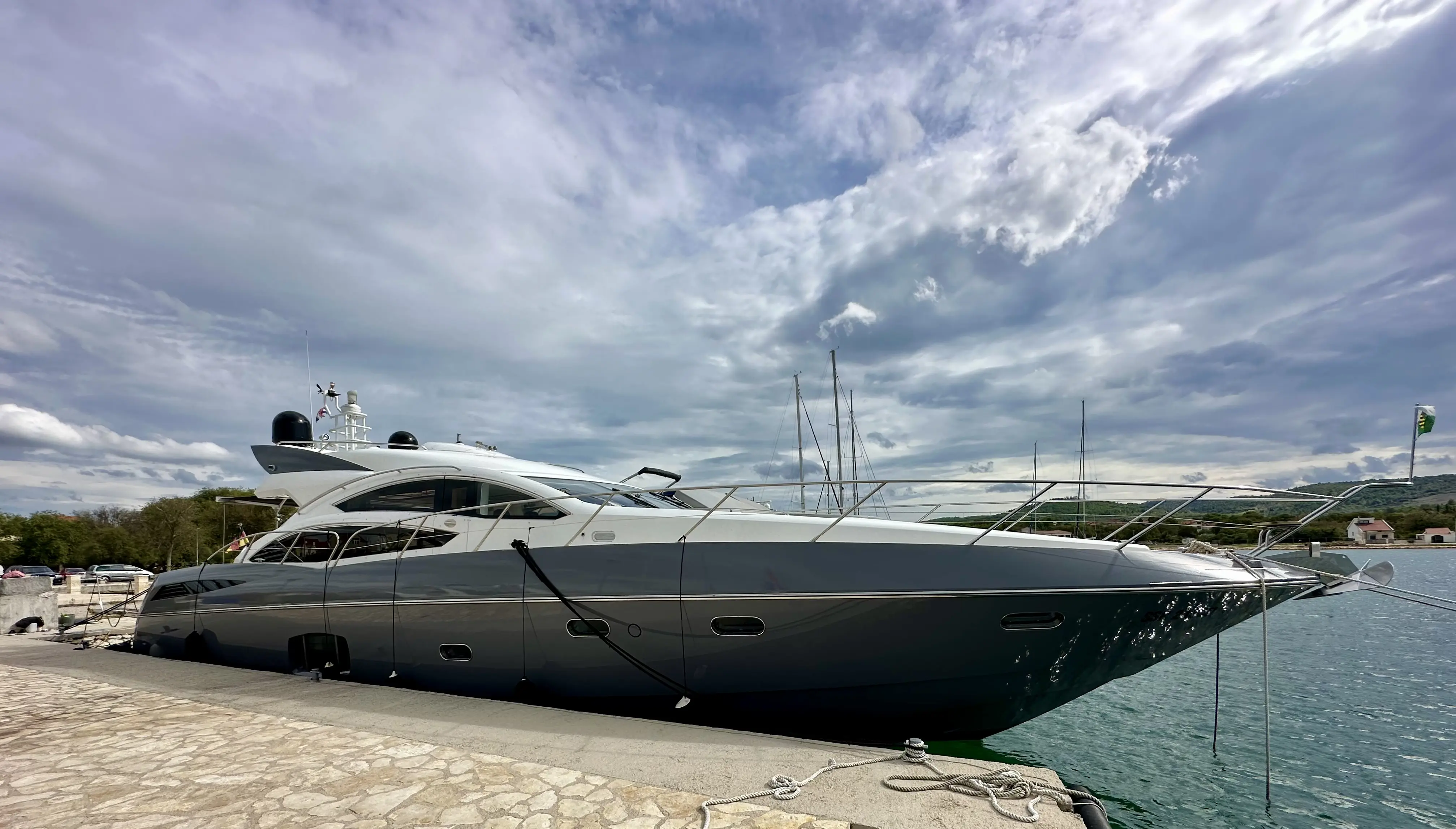 2010 Sunseeker predator 74