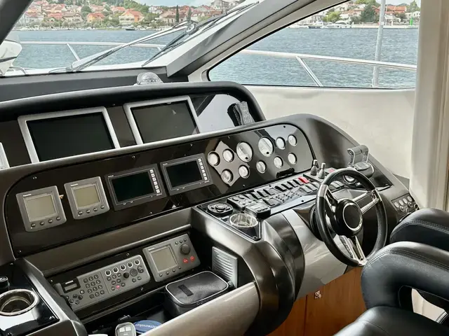 Sunseeker Predator 74