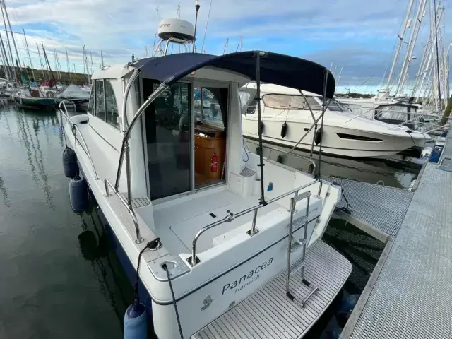 Beneteau Antares 760