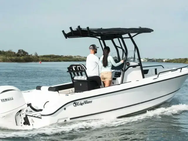 Edgewater boats 208CC Watchman