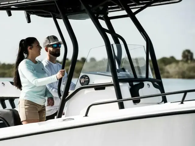 Edgewater boats 208CC Watchman