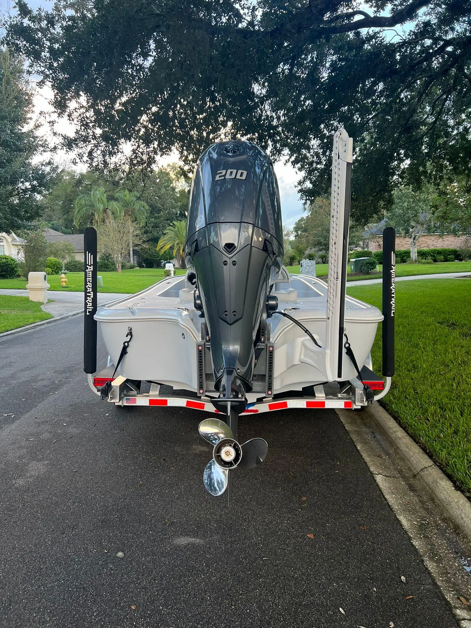 2025 Yellowfin 21 bay