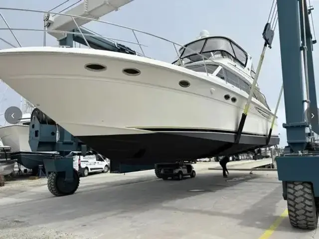 Sea Ray 480 Sedan Bridge