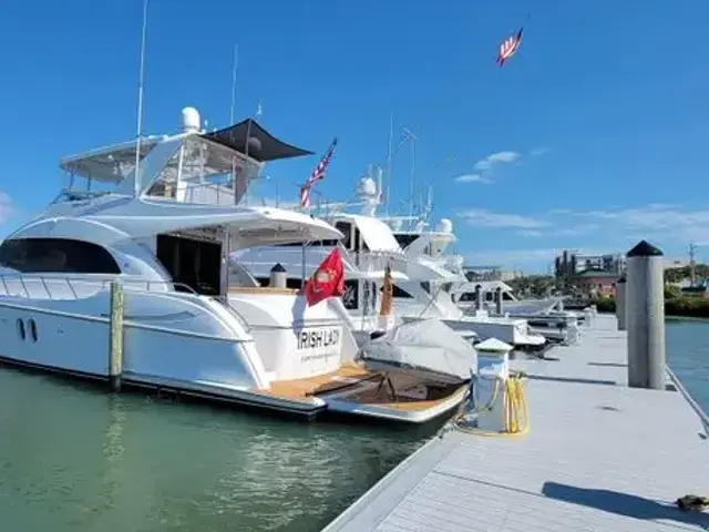 Hatteras 60 Motor Yacht