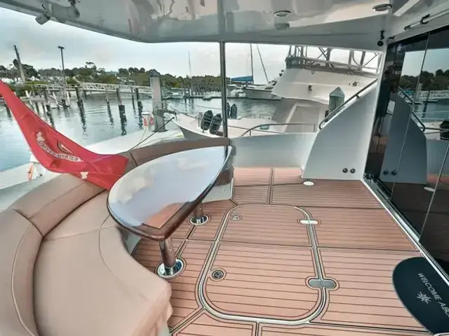 Hatteras 60 Motor Yacht