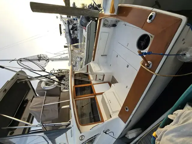 Ocean Yachts 32 Ss