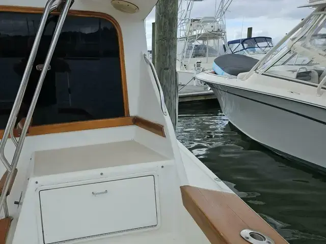 Ocean Yachts 32 Ss