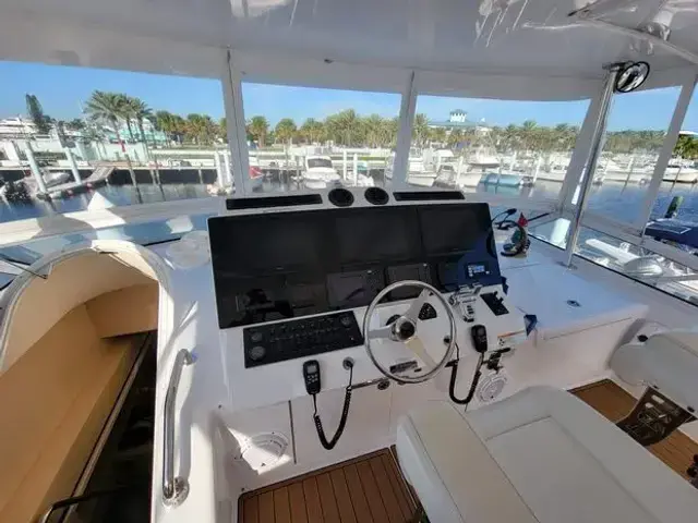 Hatteras 60 Motor Yacht