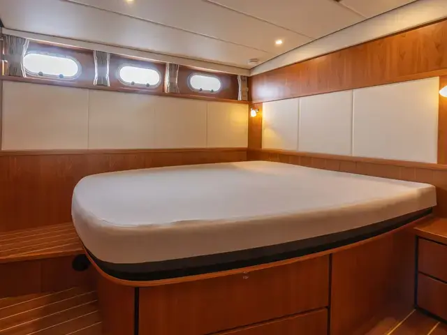 Linssen Grand Sturdy 40.0 AC