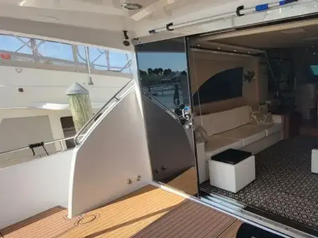 Hatteras 60 Motor Yacht