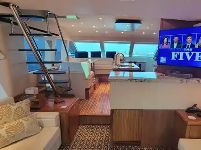 Hatteras 60 Motor Yacht