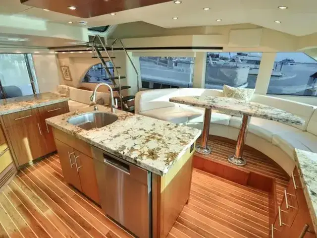 Hatteras 60 Motor Yacht