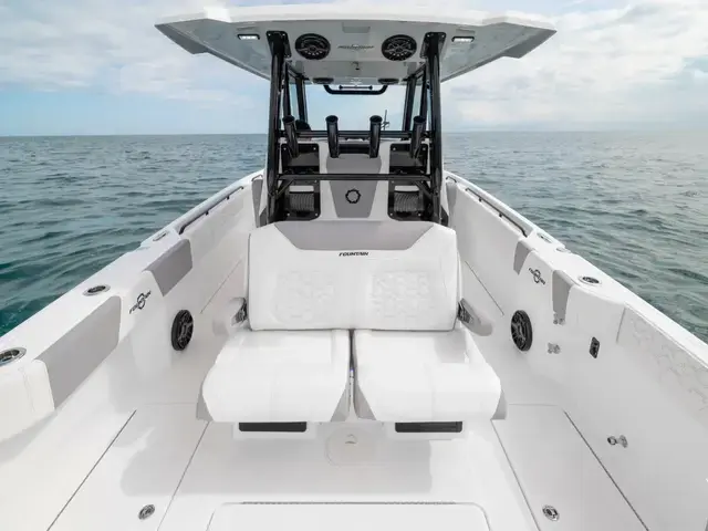 Fountain Powerboats 32 NX