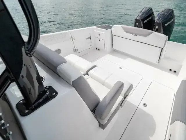 Fountain Powerboats 32 NX