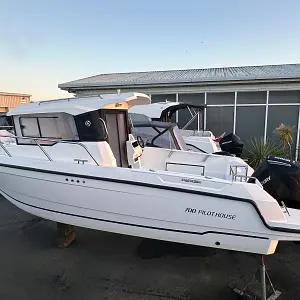 2024 Parker Boats 700 PILOTHOUSE