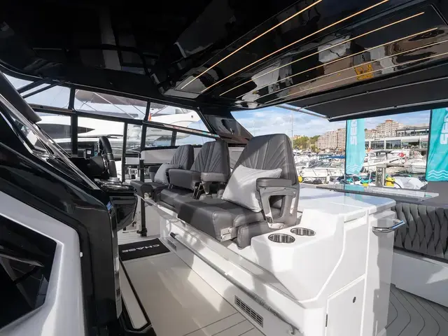 Sunseeker Superhawk 55