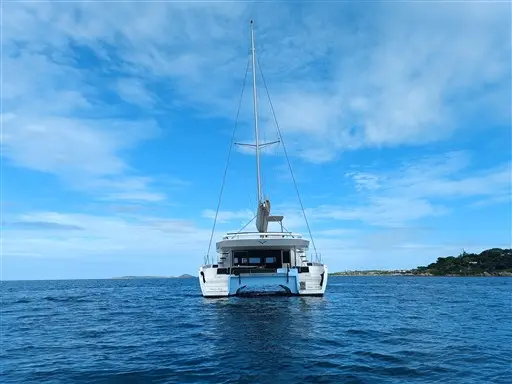 2019 Dufour catamaran 48