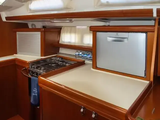 Beneteau Oceanis Clipper 523