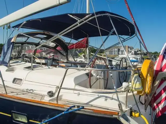 Beneteau Oceanis Clipper 523