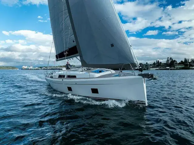 Hanse 418