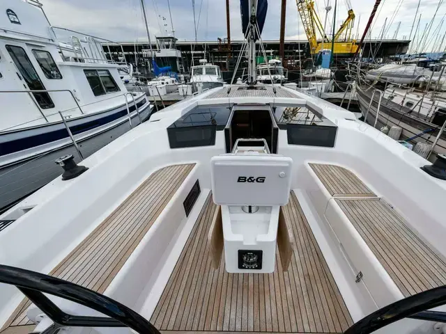 Hanse 418