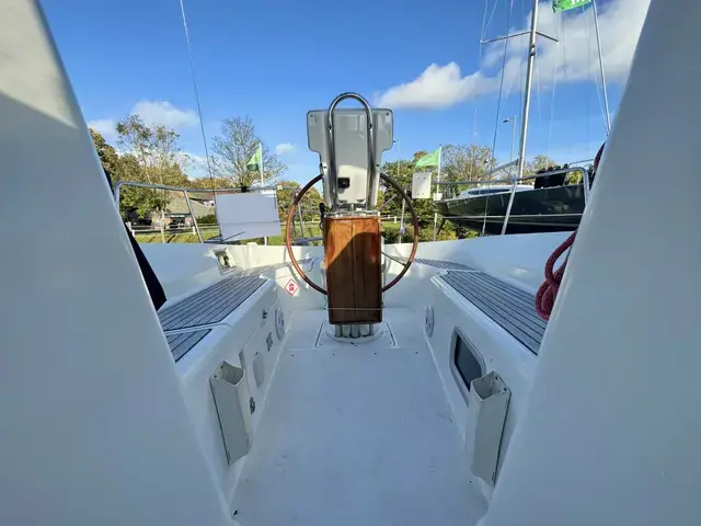 Beneteau Oceanis Clipper 323