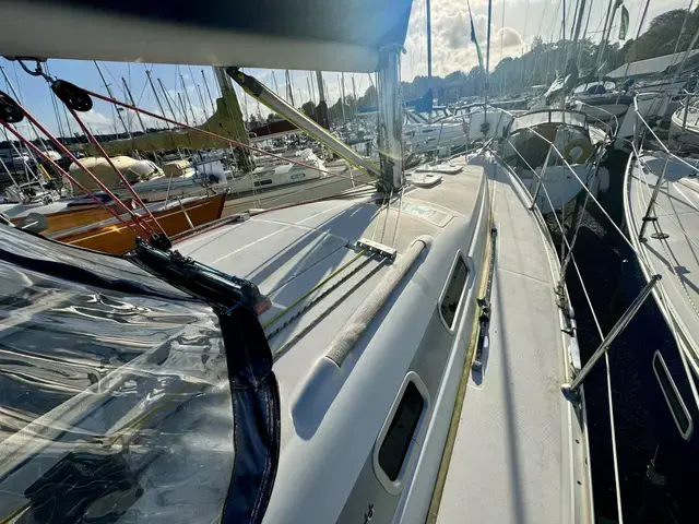 Beneteau Oceanis Clipper 323