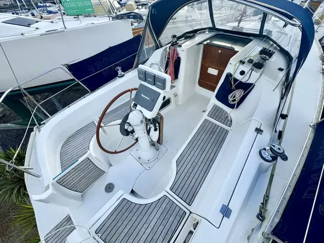 Beneteau Oceanis Clipper 323