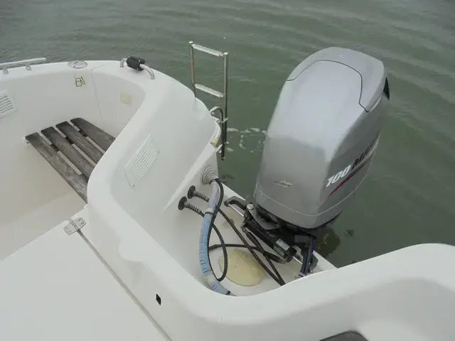 Quicksilver 640 Pilot House