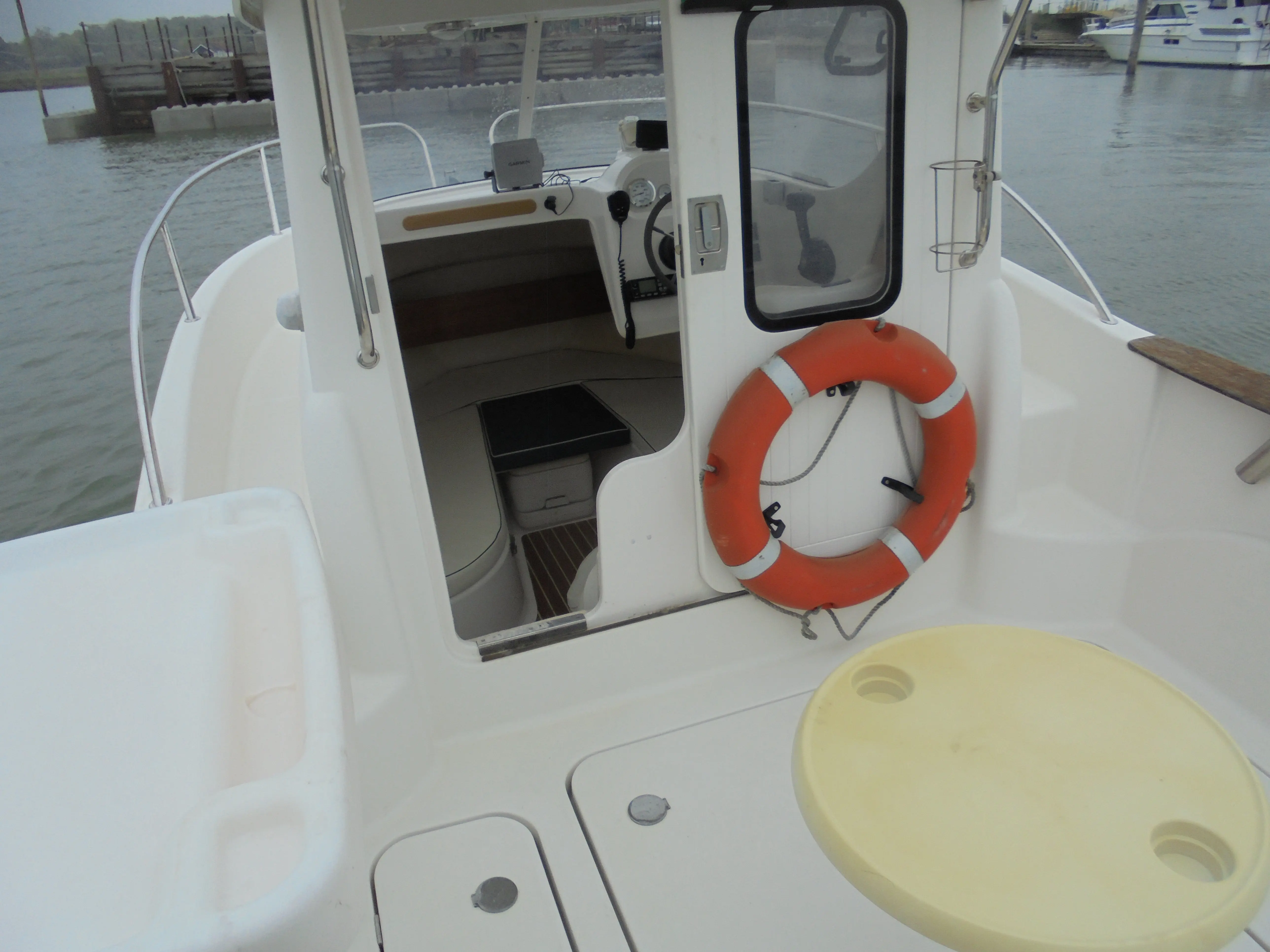 2009 Quicksilver 640 pilothouse