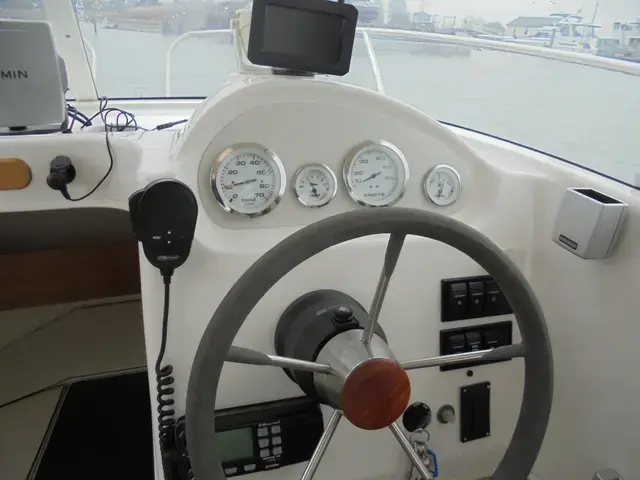 Quicksilver 640 Pilot House