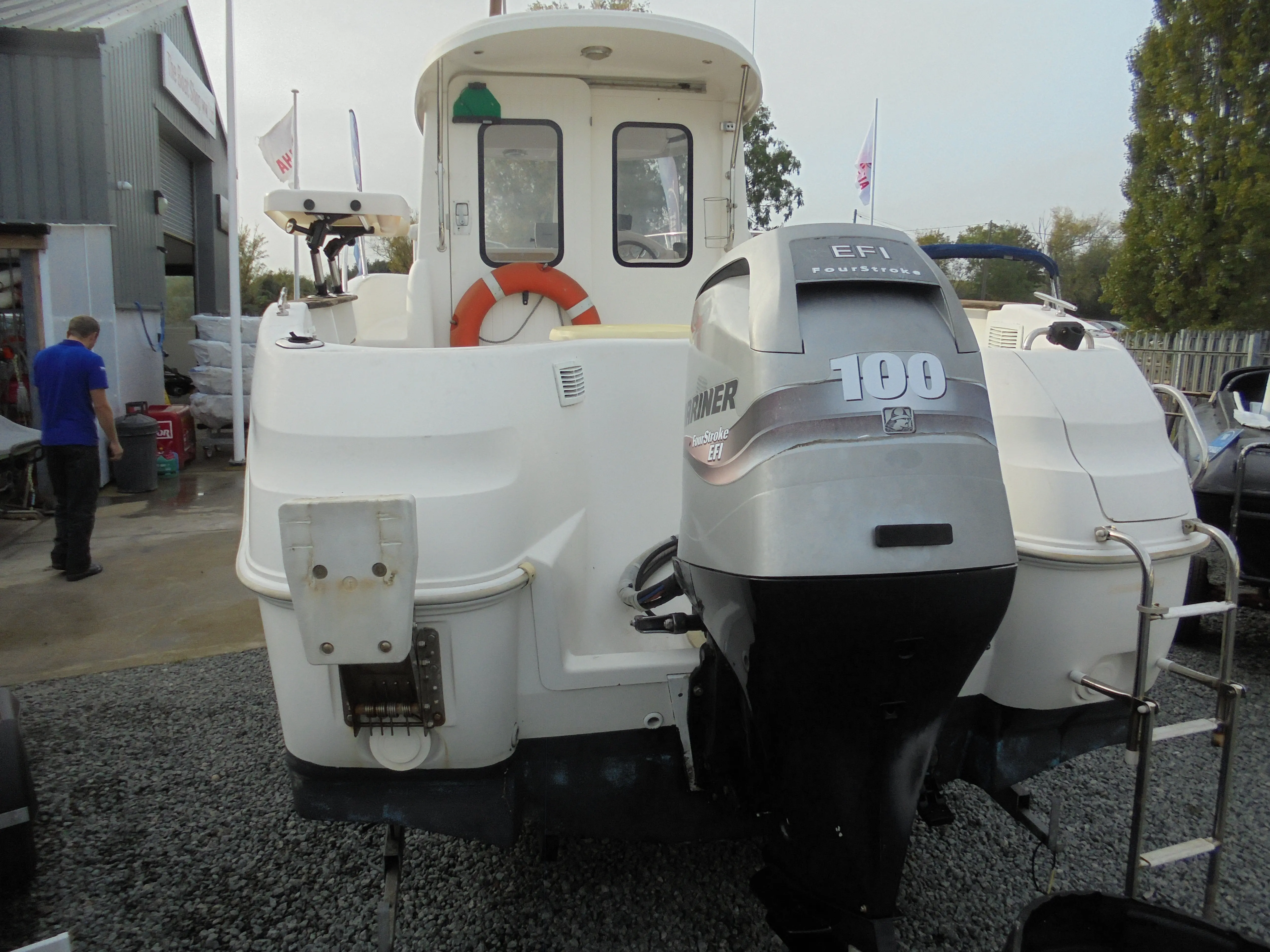 2009 Quicksilver 640 pilothouse