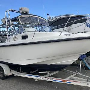 1998 Boston Whaler 21 Conquest