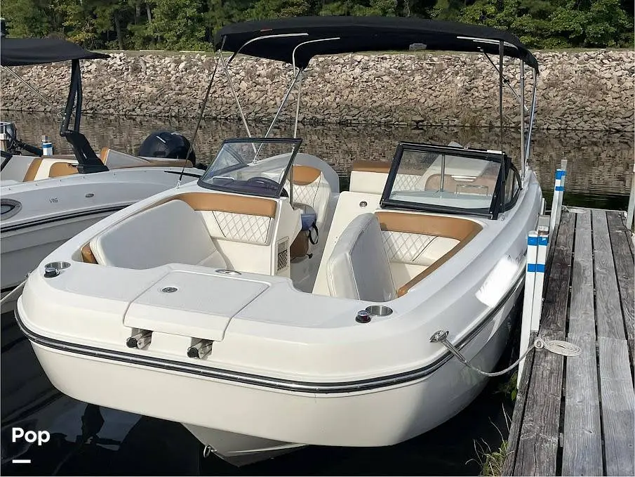 2022 Bayliner dx2200