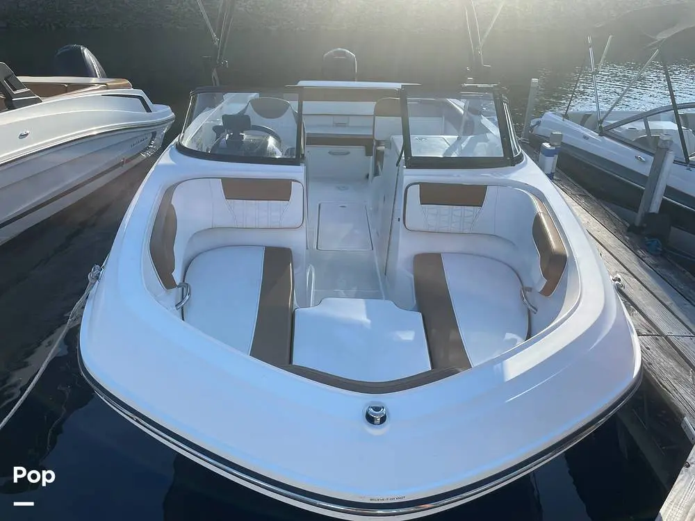 2021 Bayliner vr6 ob