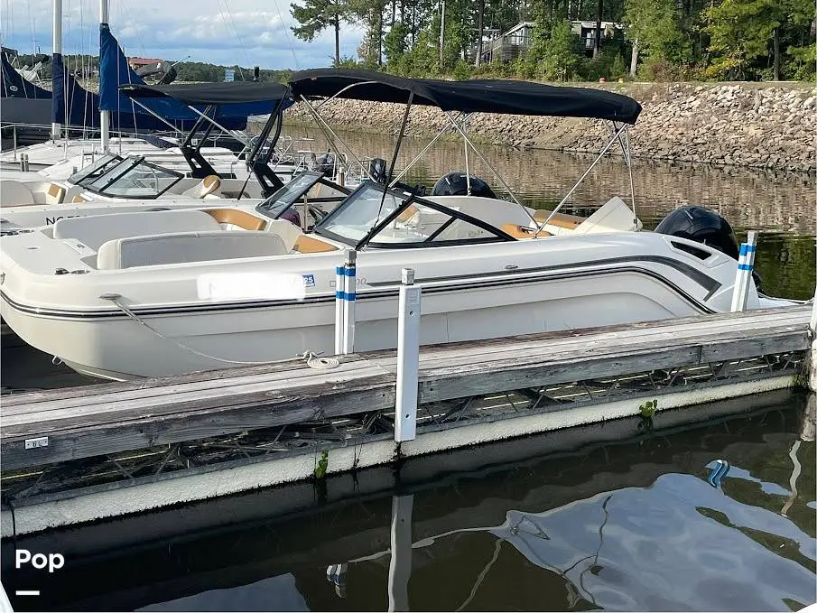 2022 Bayliner dx2200