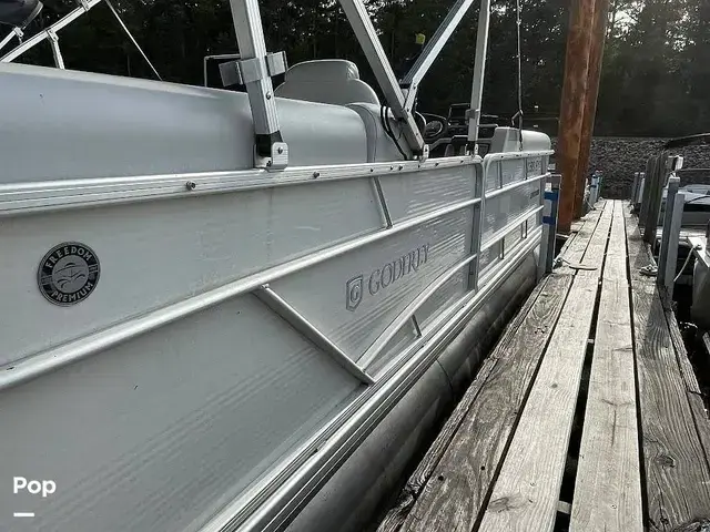 Godfrey Pontoon Sweetwater 2286SB