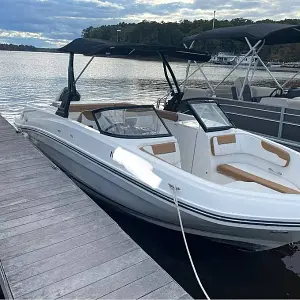 2021 Bayliner VR6 OB