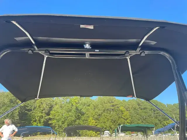 Bayliner VR6 OB