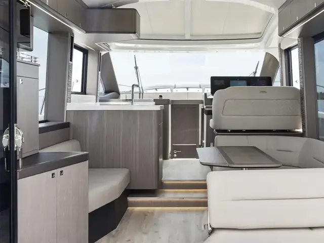 Galeon 450 HTC