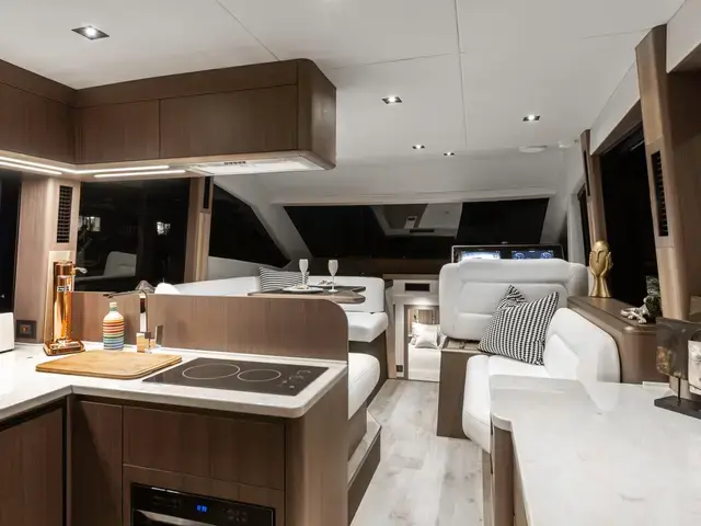 Galeon 480 Fly