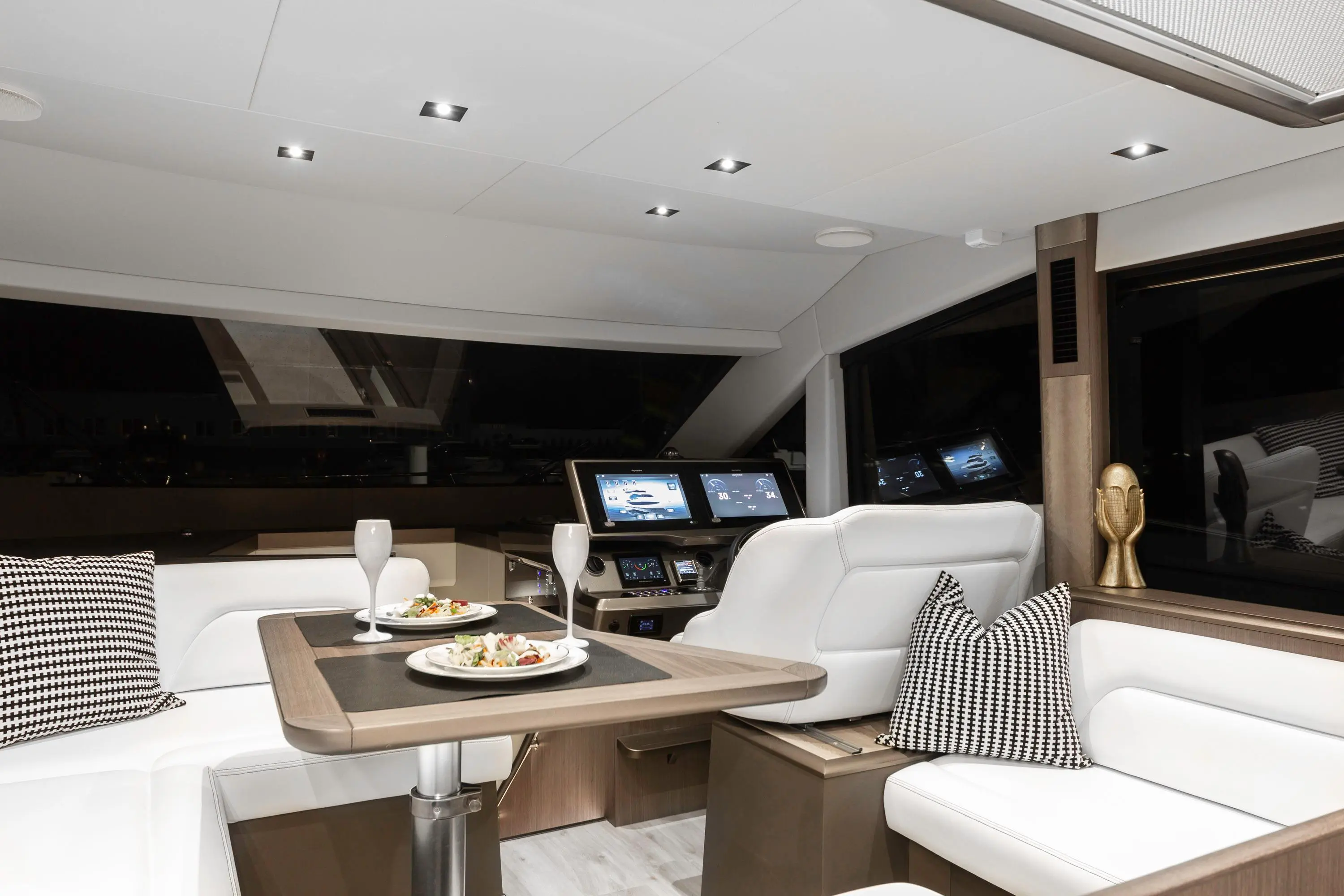 2025 Galeon 480 fly