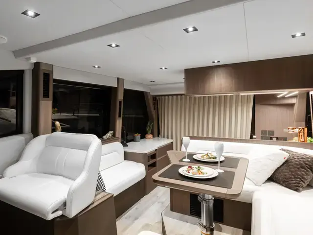 Galeon 480 Fly