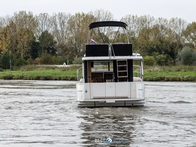 Beneteau Swift Trawler 30