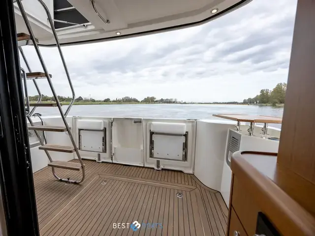 Beneteau Swift Trawler 30