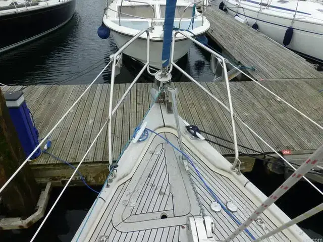 Hallberg-Rassy 352