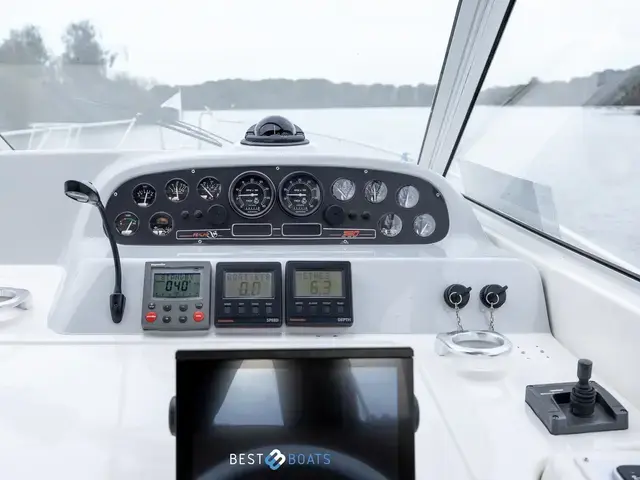 Sealine 380 Ambassador