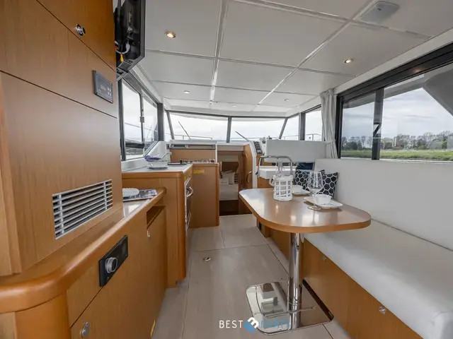 Beneteau Swift Trawler 30